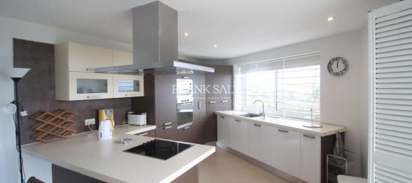 3 bedrooms Apartment in Swieqi, Malta No. 6757 12