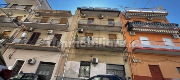 5-salle Appartement à Catania, Italy No. 374108 5
