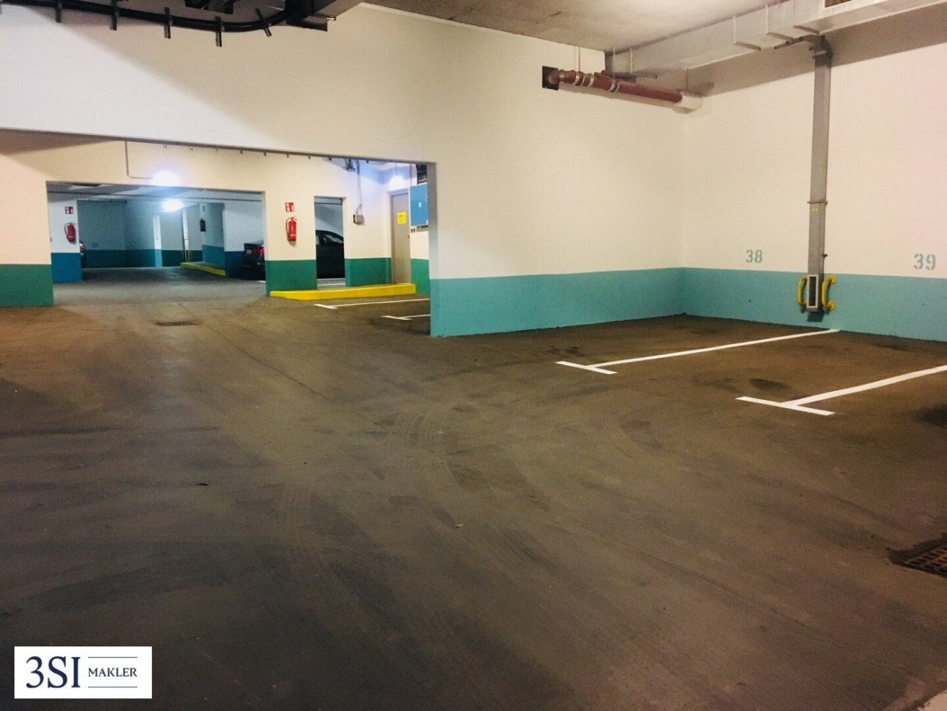 Garaje en Wahring, Austria No. 205979