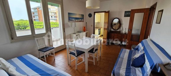 Пентхаус с 2 спальнями в Комаккьо, Италия № 370978 2