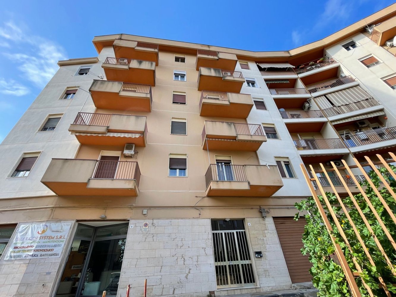 6غرفة شقة في Caltanissetta, Italy رقم 45095