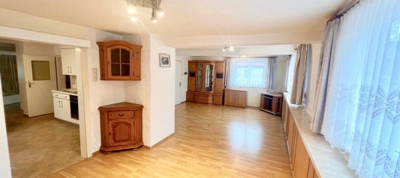 Таунхаус с 10 комнатами в Шмалькальден-Майнинген, Германия № 161972 5