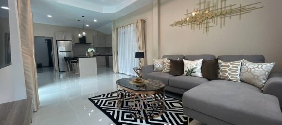 3 bedrooms Cafe / restaurant in Sattahip, Thailand No. 15328 4