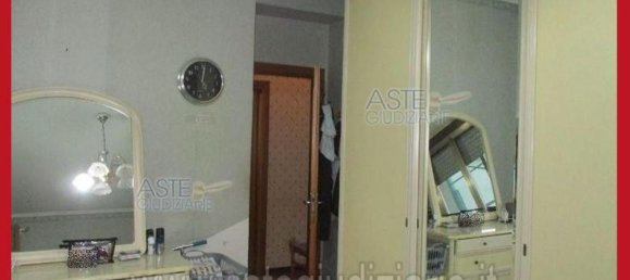 5 bedrooms Apartment in Rome, Italy No. 334126 14