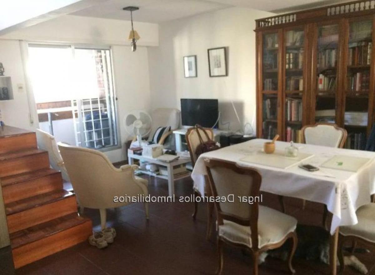 3 bedrooms Apartment in Montevideo, Uruguay No. 6131