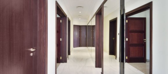 6 bedrooms Villa in Palm Jumeirah, UAE No. 2839 16