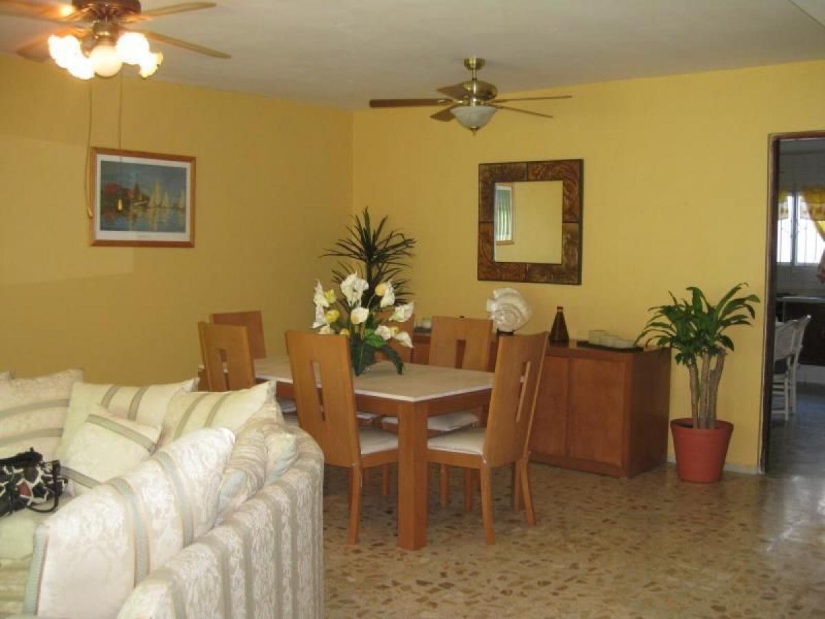 Casa de 4 dormitorios en Veracruz, Mexico No. 226851