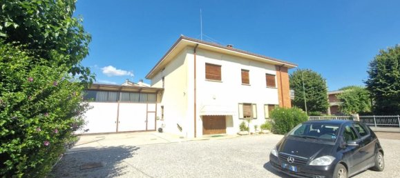 5-salle Villa à Medole, Italy No. 289898 2