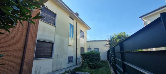 5-salle Villa à Medole, Italy No. 289898 5