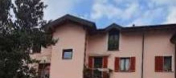 3-salle Appartement à Biandronno, Italy No. 8425 2