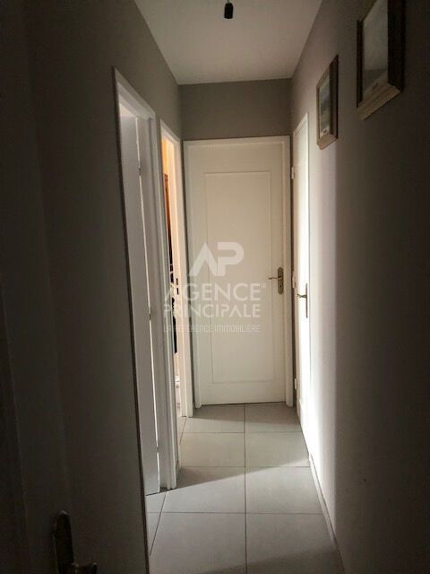 2 chambres Appartement à Bezons, France No. 180730