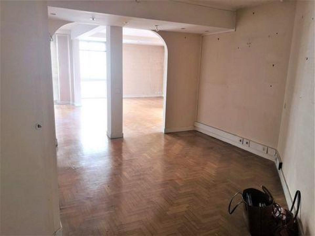 2 bedrooms Condo in Marseille, France No. 7562