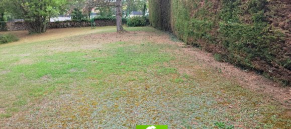  Land in Cremieu, France No. 272119 2