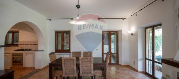 6 rooms House in Ostra Vetere, Italy No. 5674 24