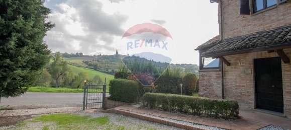 6 rooms House in Ostra Vetere, Italy No. 5674 13