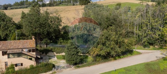 6 rooms House in Ostra Vetere, Italy No. 5674 3