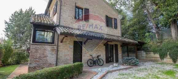 6 rooms House in Ostra Vetere, Italy No. 5674 8