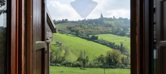 6 rooms House in Ostra Vetere, Italy No. 5674 42