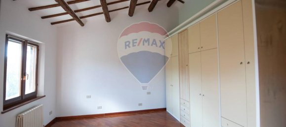 6 rooms House in Ostra Vetere, Italy No. 5674 39