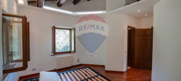 6 rooms House in Ostra Vetere, Italy No. 5674 47