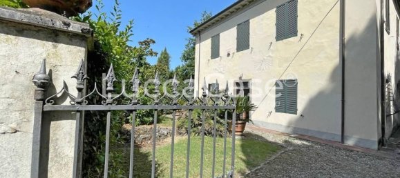 15-Zimmer Haus in Lucca, Italy, Nr. 85360 2