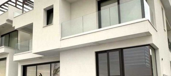 4 bedrooms Commercial property in Pyla, Cyprus No. 84993 11