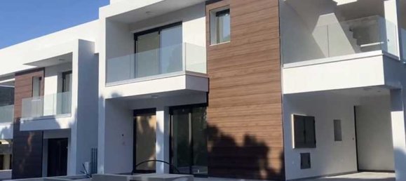 4 bedrooms Commercial property in Pyla, Cyprus No. 84993 2