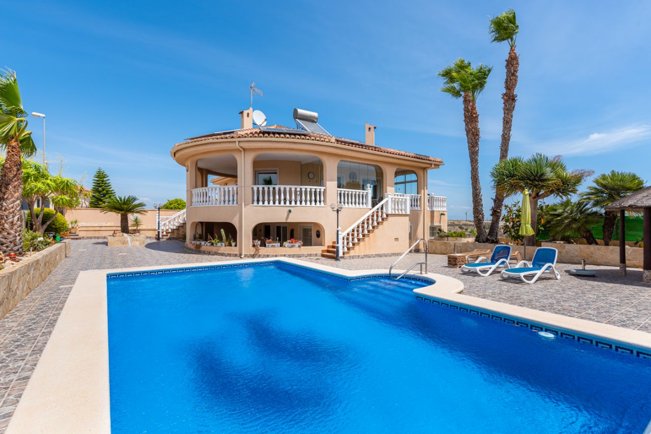 Villa T4 em Rojales, Spain N.º 7656