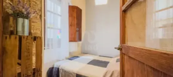 2 Schlafzimmer Wohnung in Ciutat Vella, Spain, Nr. 28224 15