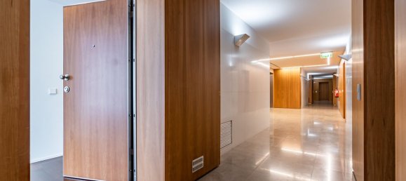 3 Schlafzimmer Wohnung in Porto, Portugal, Nr. 129501 2