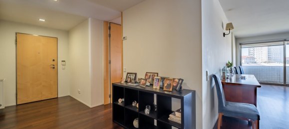 3 Schlafzimmer Wohnung in Porto, Portugal, Nr. 129501 3