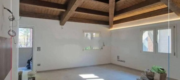 4 rooms Apartment in Bastia Umbra, Italy No. 228792 3