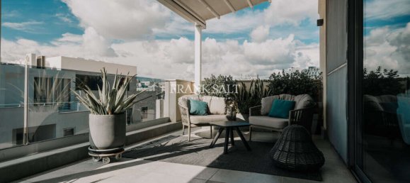 3 bedrooms Apartment in Saint Julian's, Malta No. 10602 2