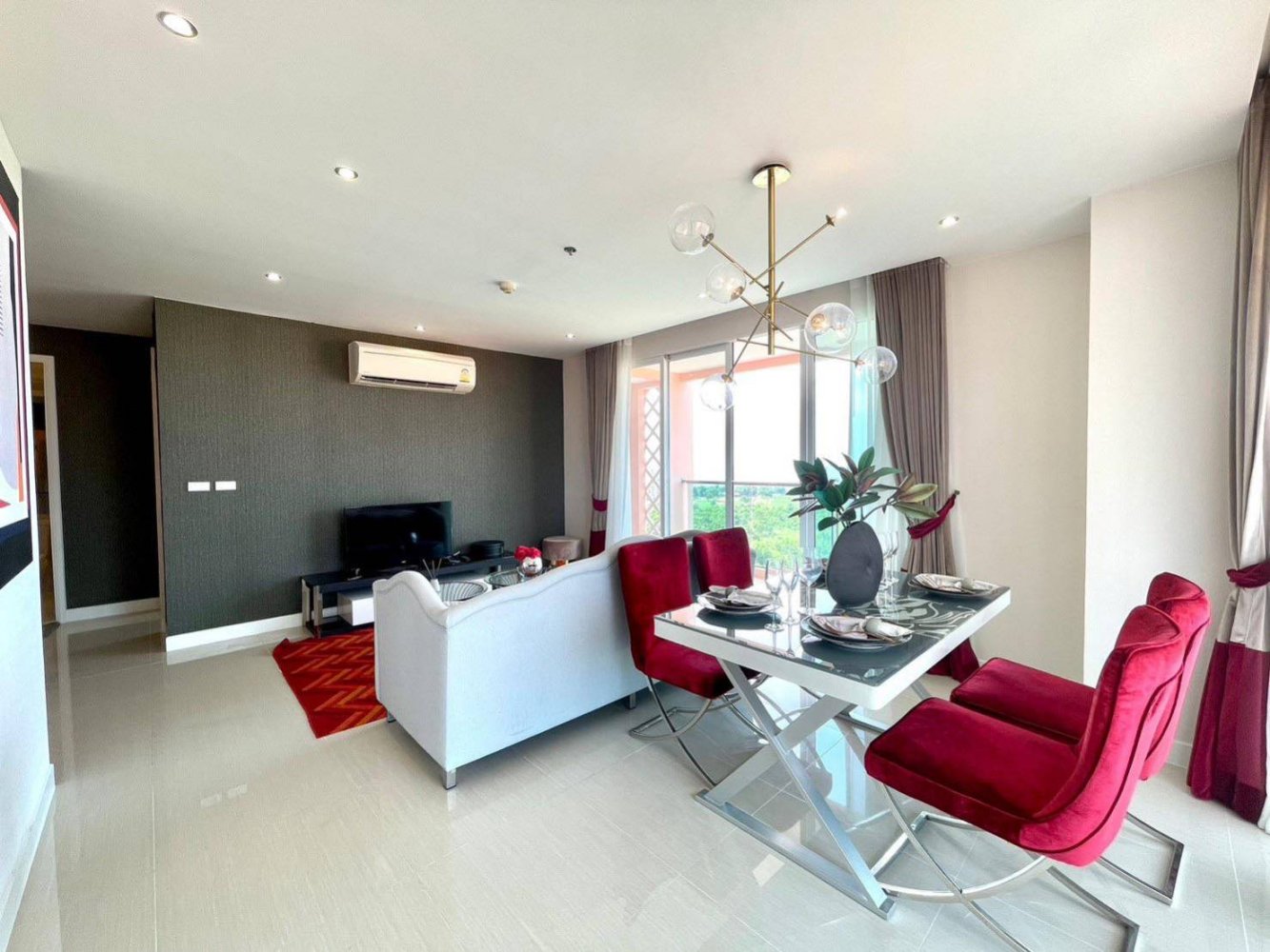 Кондоминиум  с 2 спальнями в Паттайя, Таиланд № 10879