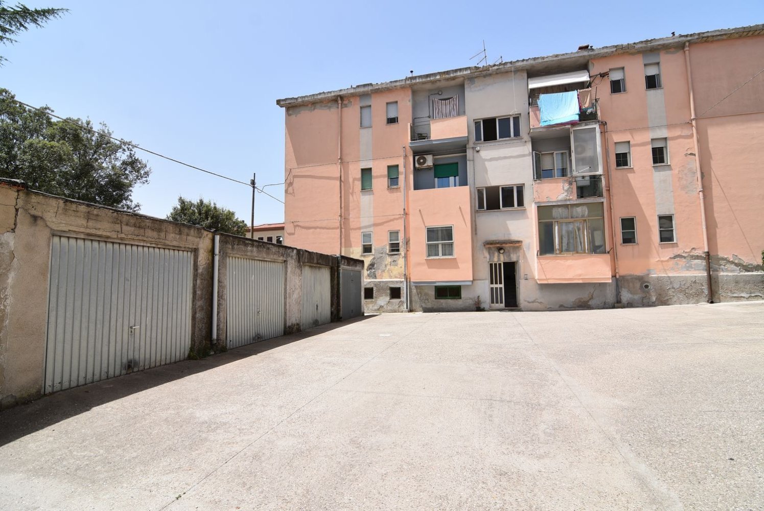 4 غرف نوم شقة في Macomer, Italy رقم 323588