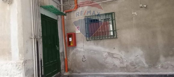 Гараж с 1 комнатой в Палермо, Италия № 15524 3