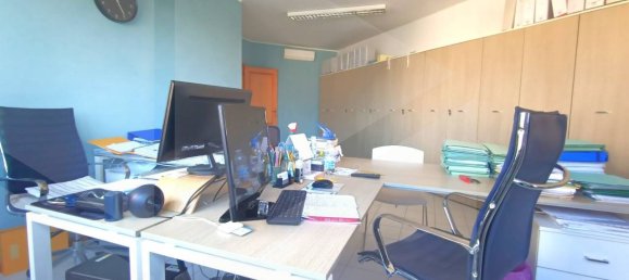 4 rooms Building in Montesilvano, Italy No. 17292 14