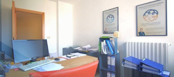 4 rooms Building in Montesilvano, Italy No. 17292 12