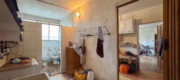 Villa de 9 divisões em Reggio Emilia, Italy N.º 15141 37