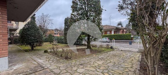 Villa de 9 divisões em Reggio Emilia, Italy N.º 15141 3