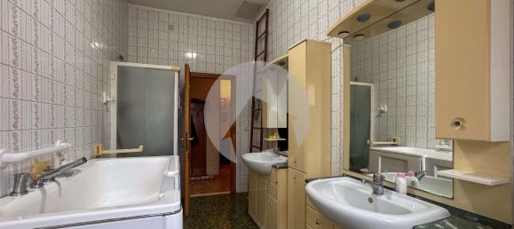 Villa de 9 divisões em Reggio Emilia, Italy N.º 15141 35