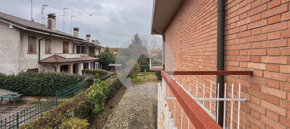 Villa de 9 divisões em Reggio Emilia, Italy N.º 15141 24