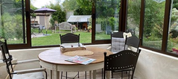 5 bedrooms House in Maule, France No. 169667 8