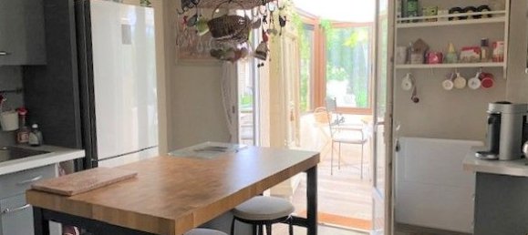 5 bedrooms House in Maule, France No. 169667 5