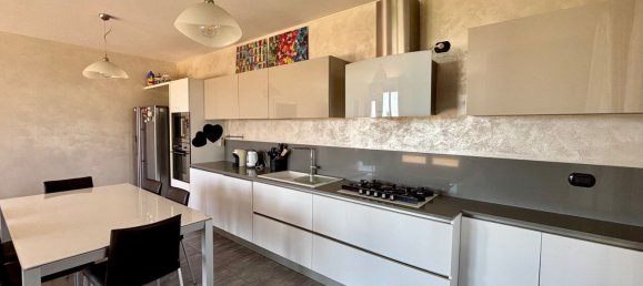 3-salle Appartement à Chiuduno, Italy No. 262441 16