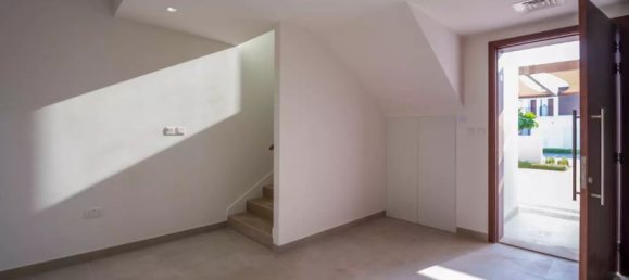 2 bedrooms Townhouse in Al Ghadeer, UAE No. 1635 4