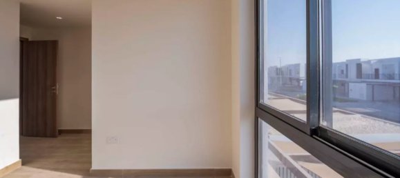 2 bedrooms Townhouse in Al Ghadeer, UAE No. 1635 5