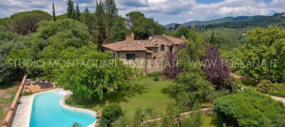 5 bedrooms House in Greve in Chianti, Italy No. 190160 2