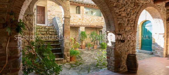 5 bedrooms House in Greve in Chianti, Italy No. 190160 8
