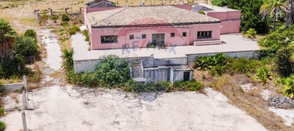 1-Zimmer Gewerbliche Immobilie in Syracuse, Italy, Nr. 265364 2